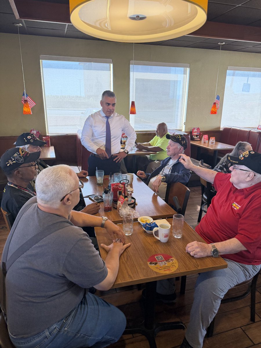 RepCiscomani's tweet photo. A quick stop at Denny's in Casa Grande turned into a great chance to visit with veterans who have served our nation!

Thank you for the great conversation — and for your service. 🇺🇸 https://t.co/QuG0C0H4JS