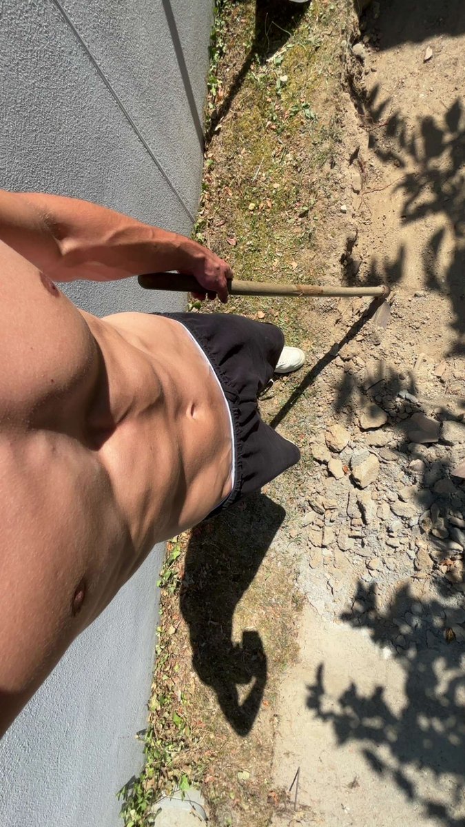 inconito143207's tweet photo. Petite brl après une grosse journée de travail 🥵🫦 
Qui vient m’aider ?? 
RT stv voir la suite 👅 https://t.co/0dO059334C