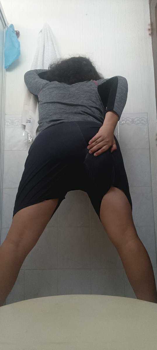 femboyrincon's tweet photo. Hola hermosuras jeje hoy hice cuádriceps y pantorrilla jeje me duele las piernas jaja que pasen un feliz día nwn

#femboy #femboyespañol #culo #muslos https://t.co/1ocUBCHgnf
