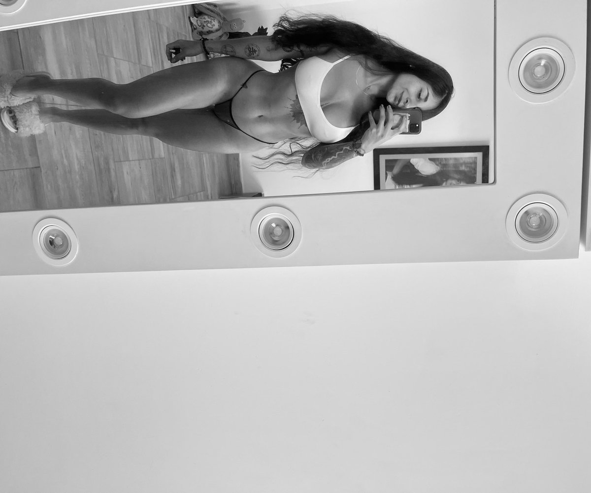 kapin07's tweet photo. Y sin necesidad de liposssss moreeeee https://t.co/vGxshpAquu