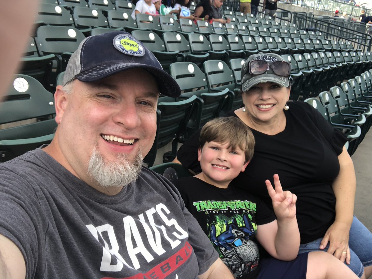 ThunderStepp's tweet photo. Bag secured. #LetsGlow https://t.co/DiIyALa2qR