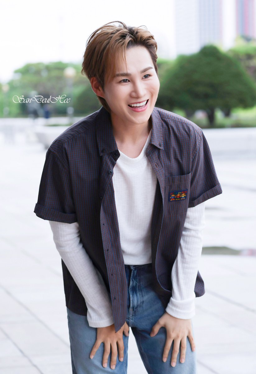 OK9Wz1hfYkPseDX's tweet photo. 2026.07.10    
KBS 윤정수 남창희 미스터 라디오      

#김희재 #金熙栽 
#kimheejae https://t.co/BLFaJD2Nsm