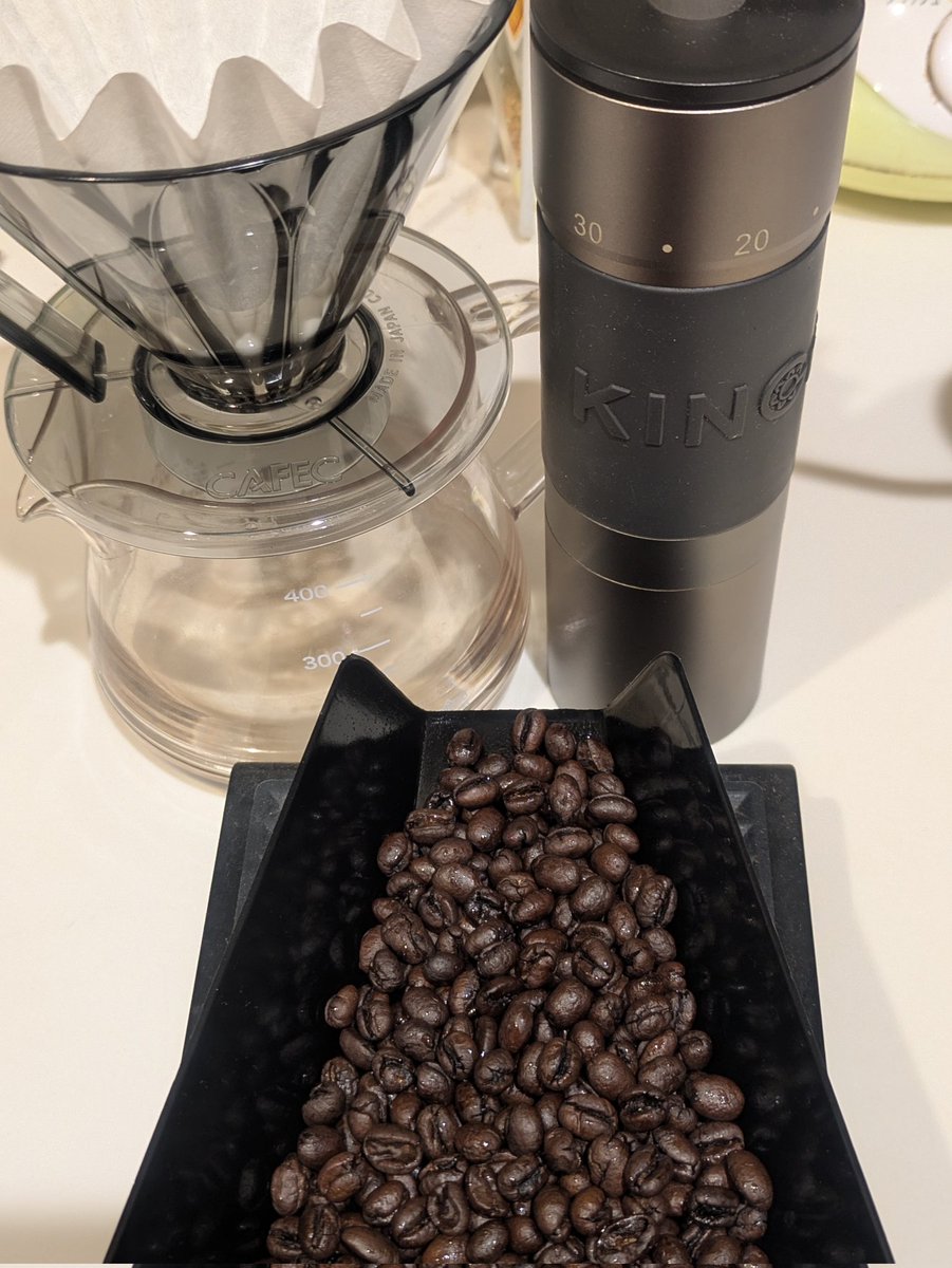 kon2525's tweet photo. 今朝の珈琲☕

自家焙煎のブラジル🇧🇷アマレロチョコラーダ　イエローブルボンピーベリー🫘

おはようございます☕☀ https://t.co/CBVmHVqJkc