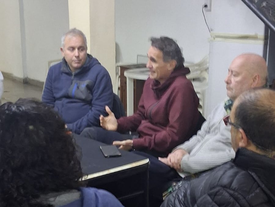 gkatopodis's tweet photo. La realidad se volvió mucho más difícil para un montón de sectores, y las personas con discapacidad están entre las más afectadas.

Hoy, junto a @_MarianoLuongo, compartimos una reunión con personas con discapacidad y con compañeros y compañeras de la Comuna 5 para escuchar qué está pasando, conocer de primera mano los problemas que enfrentan y pensar cómo construir respuestas.

Escuchar, entender y trabajar con quienes viven esa realidad todos los días es la única manera de construir una agenda que sirva de verdad. En eso vamos a seguir.