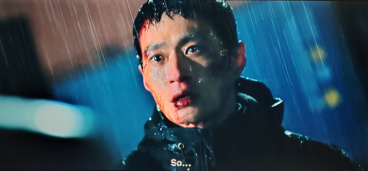 RigelblueBeta's tweet photo. From a well handsome sungkyu to bloodied rugged sungkyu 🥹🔪 

#김부장 #김성규 #AgentKimReactivated https://t.co/SafOQPizyr