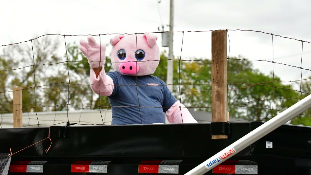 whvoradio's tweet photo. Ham Fest Parade To Return, But With A New Twist https://t.co/0rhE4Vzs6p https://t.co/EzzlA5tvU7