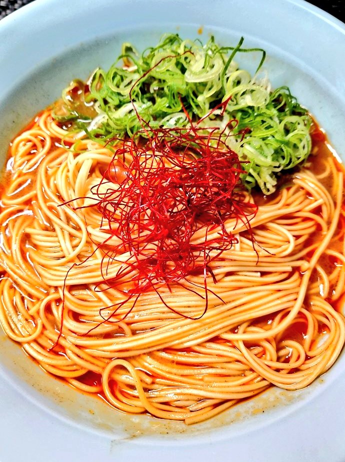 DonGodChairman's tweet photo. 理事長の飯
【🍜🔥🔥🔥🔥にんにく辛麺】
暑い日に辛いラーメン食べる人です！
#理事長軒 #ラーメン https://t.co/wDtclPNUWN