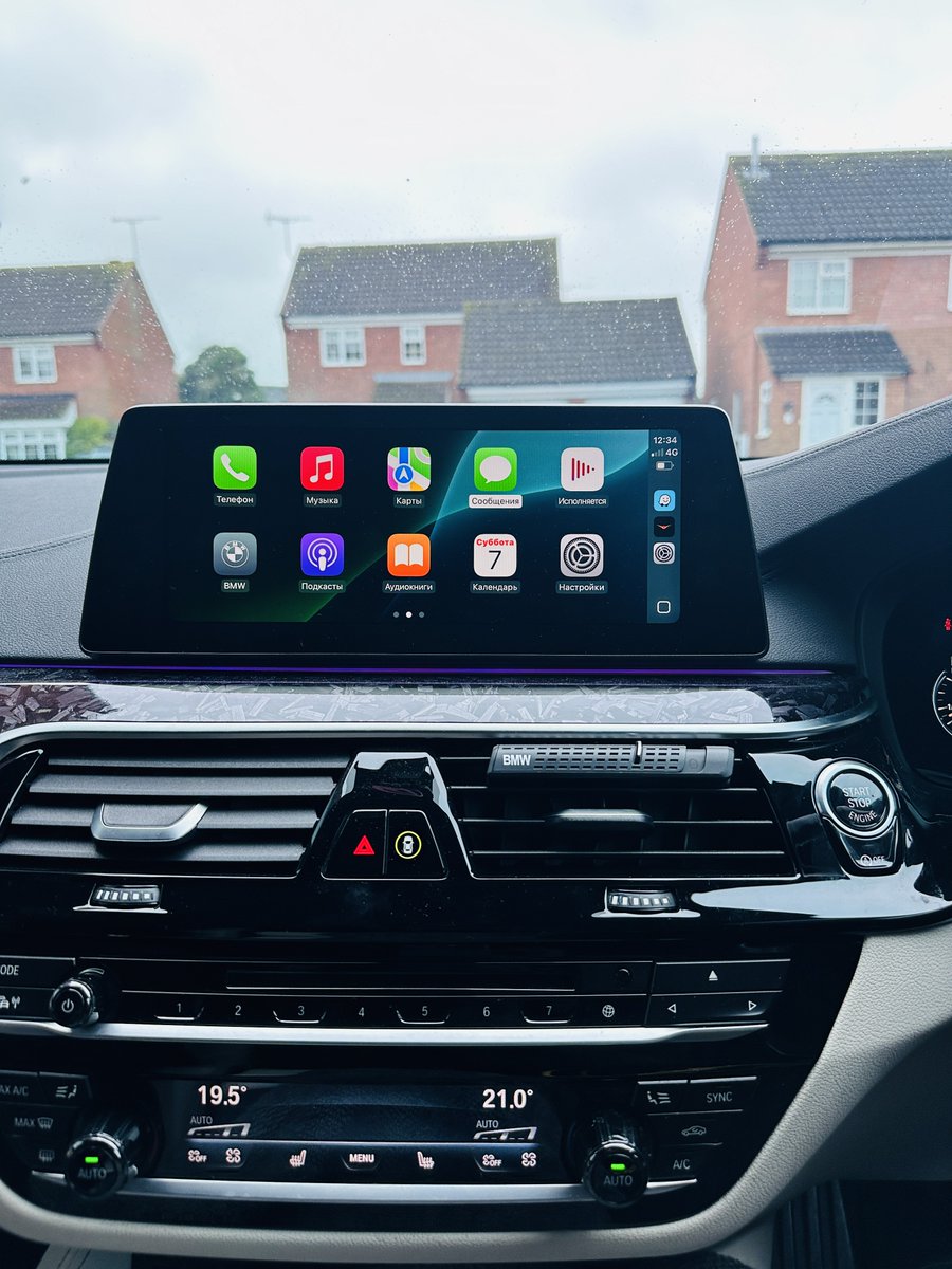 incartechie's tweet photo. BMW G30 5 Series activated with OEM BMW Full Screen CarPlay 🥵
#bmw5series #bmwg30 #cartechnology #applecarplay #incartechie https://t.co/2bQ3BjAMbo