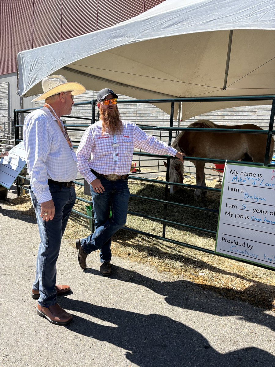 daveeppckl's tweet photo. Yesterday, we rapped up an important trip in Alberta! Over the last few days, I spoke with Indigenous entrepreneurs, agricultural stakeholders, and rural businesses representatives from the Prairies and beyond! https://t.co/4eMM6eA0au