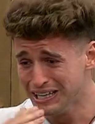 hansseneta's tweet photo. Le llegó la hora al galán de Andrea del boca MANU AL 9009 #GranHermano https://t.co/Vpb8AbUoAg