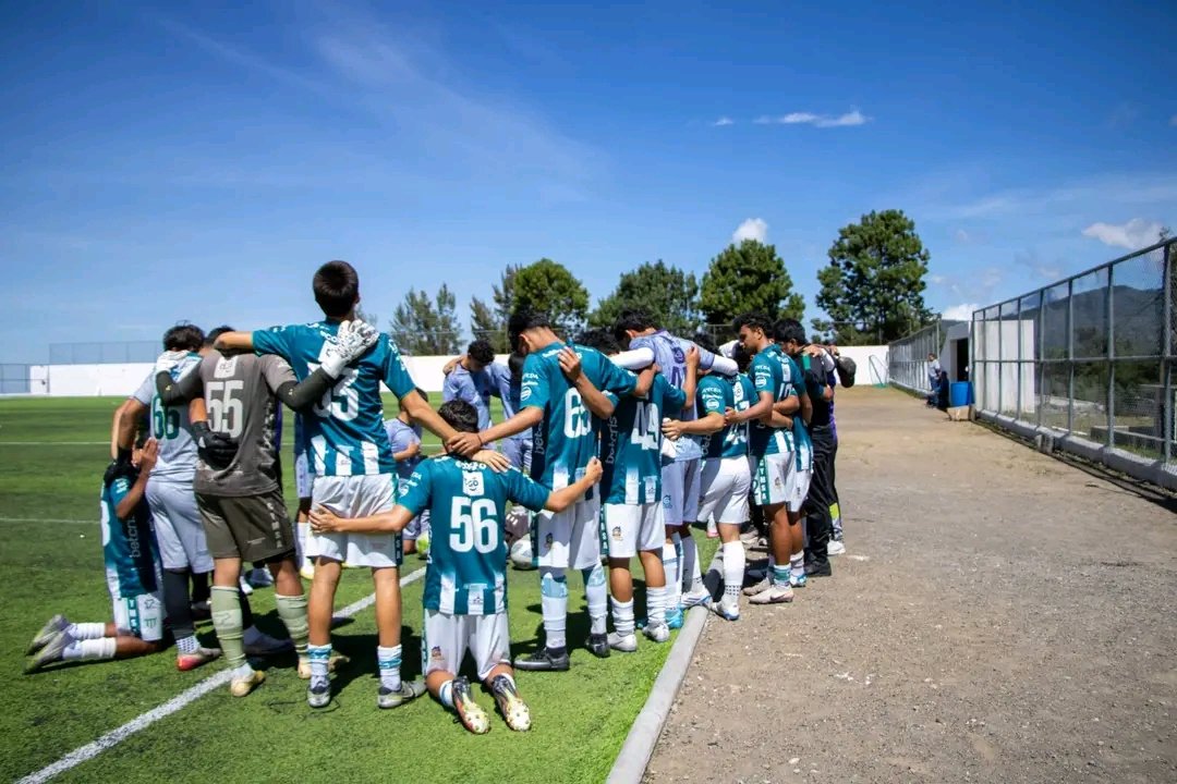 ZPanzaVerde's tweet photo. Fuerzas básicas
La categoría especial disputó este día un encuentro contra el equipo Acatenango de la Tercera División con un marcador favorable 4 goles a 2. El cuadro panza verde se prepara para su debut el próximo sábado 25 recibiendo a Marquense en Pastores. https://t.co/AZYLyoWQXX