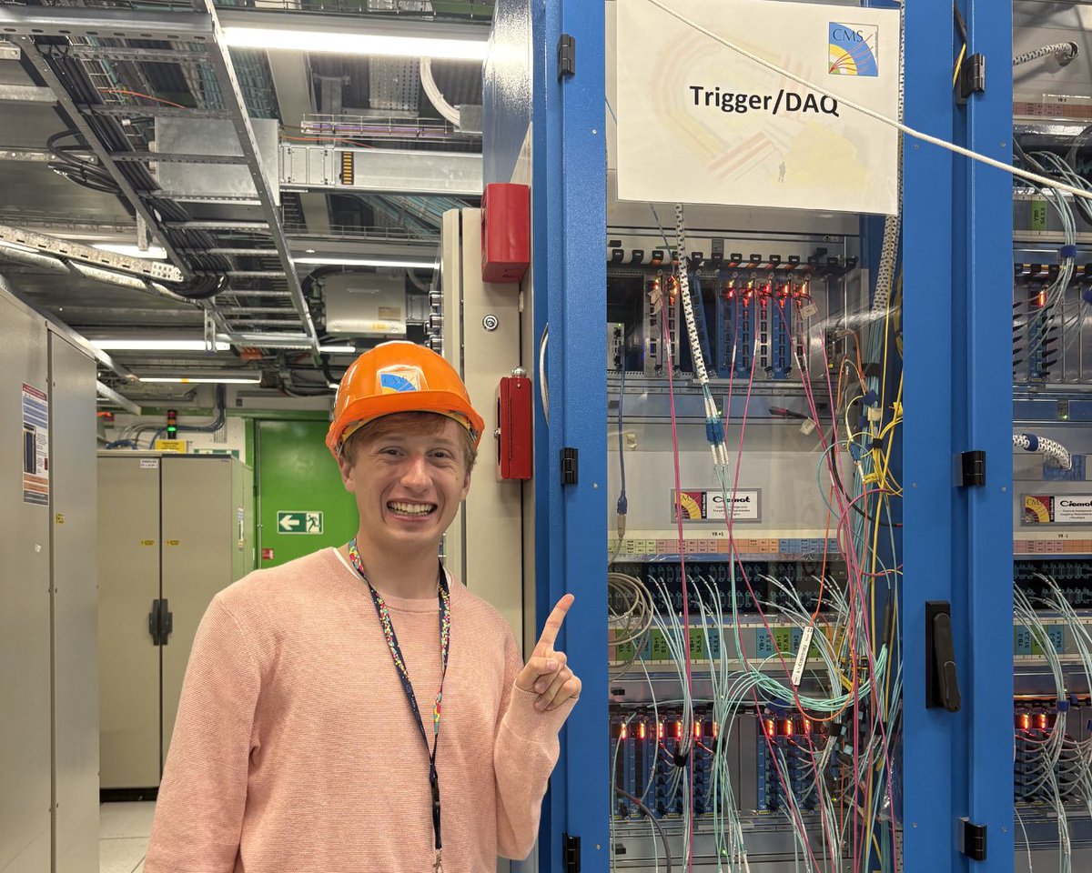 UTAustin's tweet photo. From CERN's Large Hadron Collider to a cosmic ray observatory high in the Swiss Alps, these UT Austin students got a front-row seat to some of the world's most advanced particle physics research. 🤘🔬

Read more about the Maymester that took Longhorns to several of Europe's premier particle and nuclear physics laboratories here - https://t.co/mgjGIom7cB