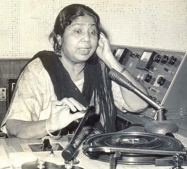 nitingodbole's tweet photo. "अफ़साना लिख रही हूँ दिल-ए-बेकरार का"
Today is the birth anniversary of Actress-Singer Uma Devi Khatri (TunTun) https://t.co/7WzqMYNabi