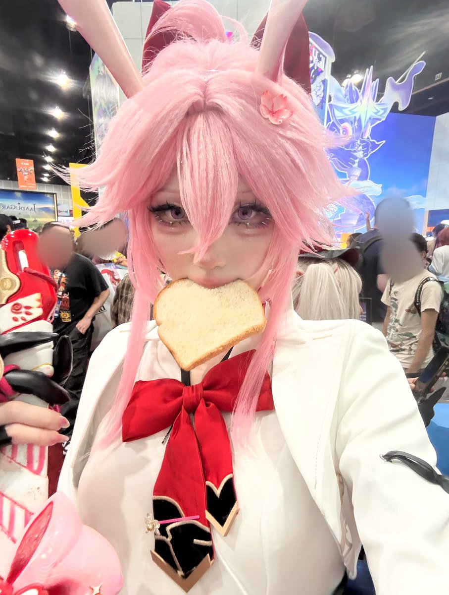 glittrful's tweet photo. bad news: evanescia has been glittr-fied

good news: there will be a vlog 😆🙏

#honkaistarrail #evanescia https://t.co/jCDA9yFPq0