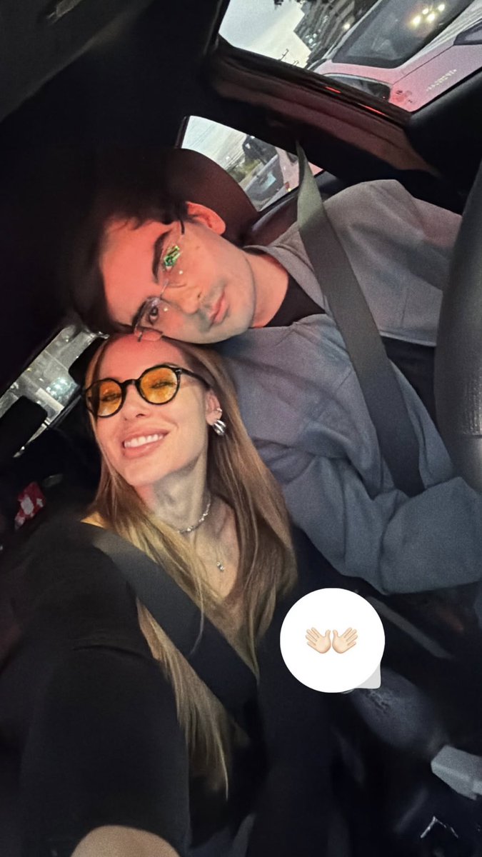 saviorstefani's tweet photo. SILÊNCIO TOTAL https://t.co/f1xPvVIbc6