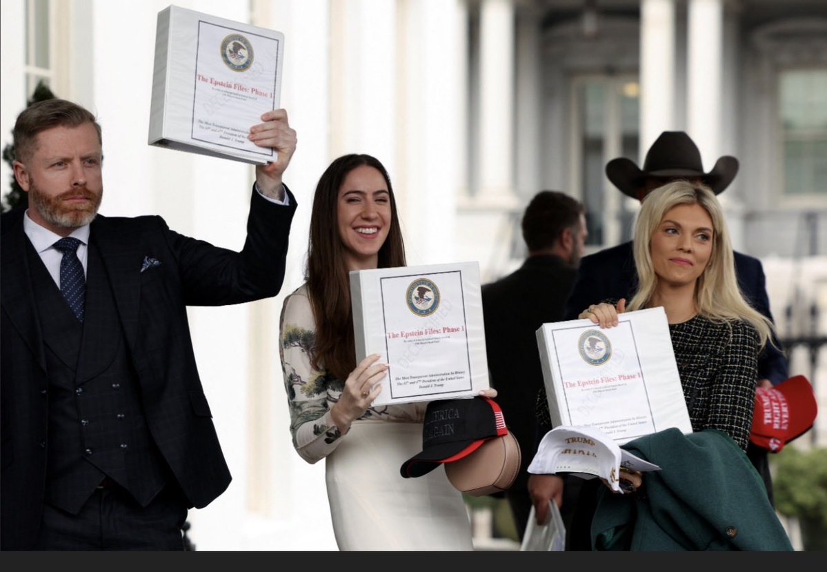 Mia_Stretch's tweet photo. Ladies and Gents…
Look NO Further 
Epstein Folders Hacks https://t.co/DKJoeayDnJ