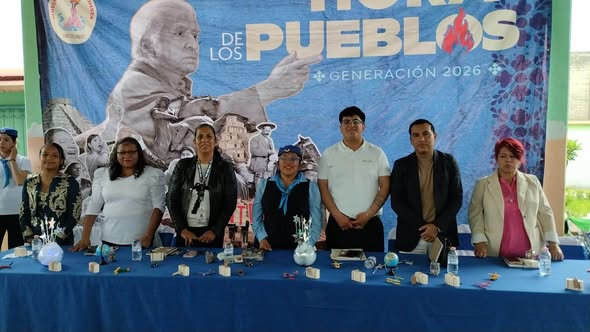 AlexNavarroNR's tweet photo. #FelizViernes 
Con gran entusiasmo celebramos la clausura de ciclo escolar en el Preescolar "Niños Héroes" en Nicolás Romero, institución que nace del trabajo constante y la unidad de Antorcha.
https://t.co/dwd7qnrZKi
#AntorchaEsEducacion https://t.co/vAga5xgrPr