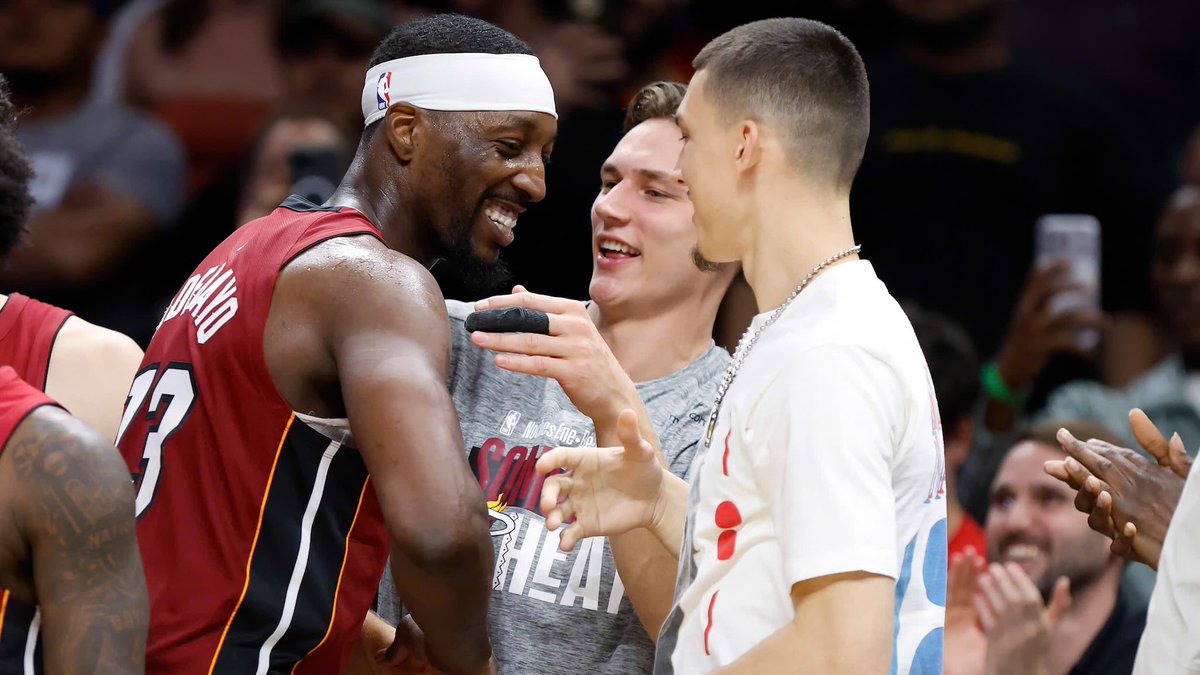 jonnybucketzs's tweet photo. Come outside bitch boy @raf_tyler!!! Thank you @Bam1of1 !!! That’s my captain #HeatNation 🔥🔥🔥 https://t.co/tMNahCDsDc