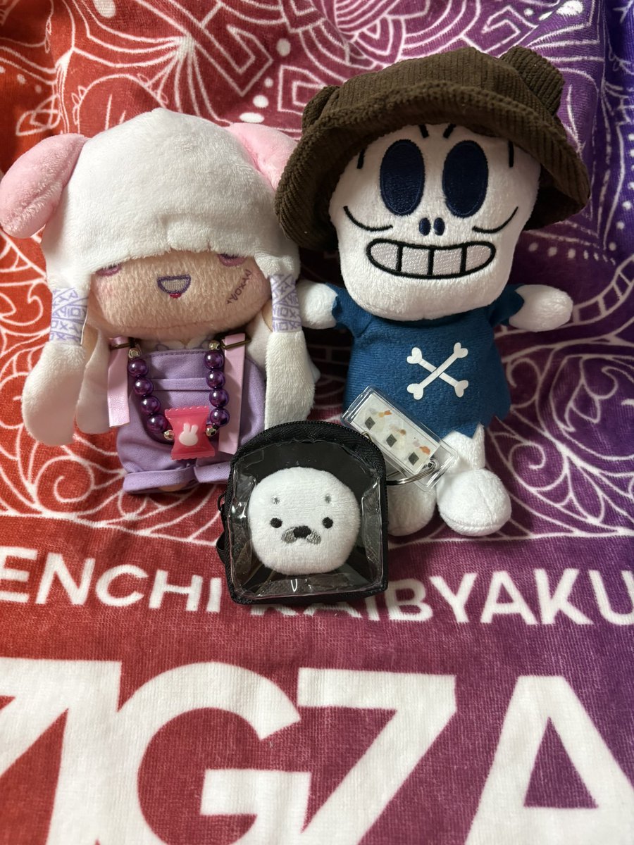 ぼくのリュックにゴマちゃん入れたの😊 お友達（ホラーマン）と一緒に
