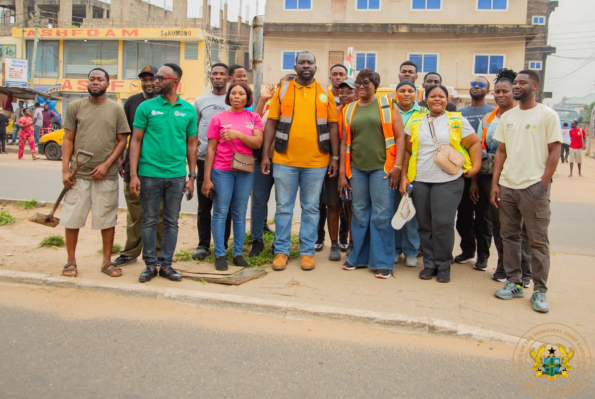 ludwig_teye's tweet photo. TEMA WEST MUNICIPALITY JOINS THE NATIONWIDE CLEAN-UP EXERCISE https://t.co/pQyqA3Hfzu