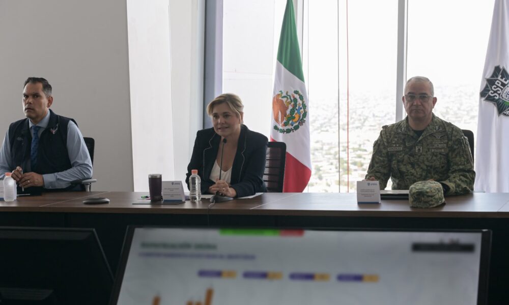 NotiSaS's tweet photo. Maru Campos encabeza primera Mesa de Seguridad en la Torre Centinela https://t.co/i7Z828QKUH https://t.co/WLJDyR1zjG