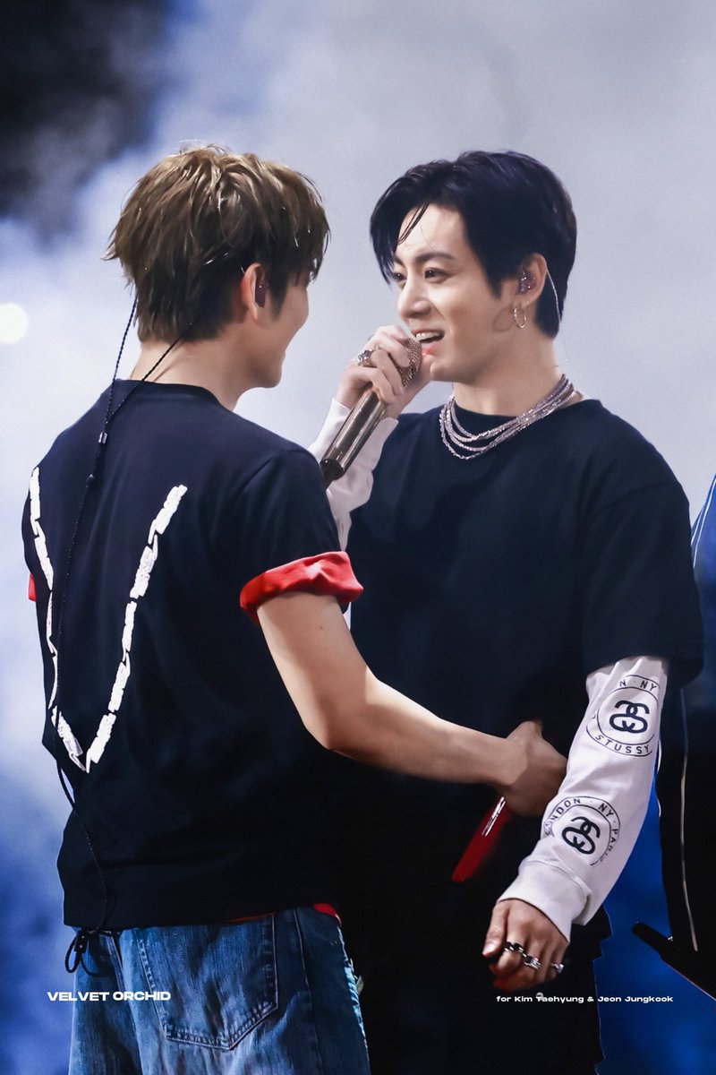 micho110604's tweet photo. @jp_taekook_ テテとジョングクが今日も
笑顔で1日を過ごせますように✨　　

大好きな2人が
幸せでありますように…

WE LOVE YOU TAEHYUNG 
WE LOVE YOU JUNGKOOK https://t.co/LZNhuLyn3B