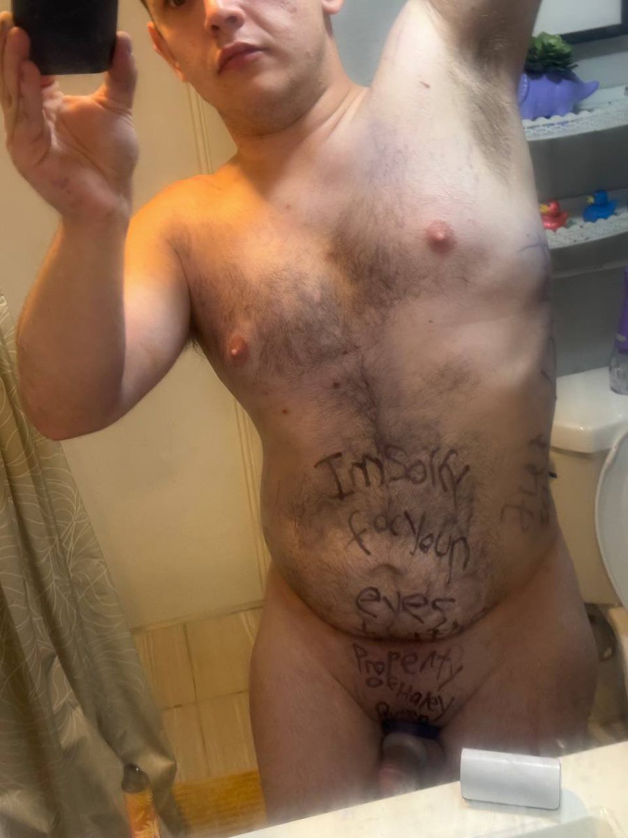 GoddessHaley952's tweet photo. 🤣🤣this little pathetic sissy he says sorry for you guys😈🤣 god do i love owning these bitches @femgooned https://t.co/XafMlyBv33