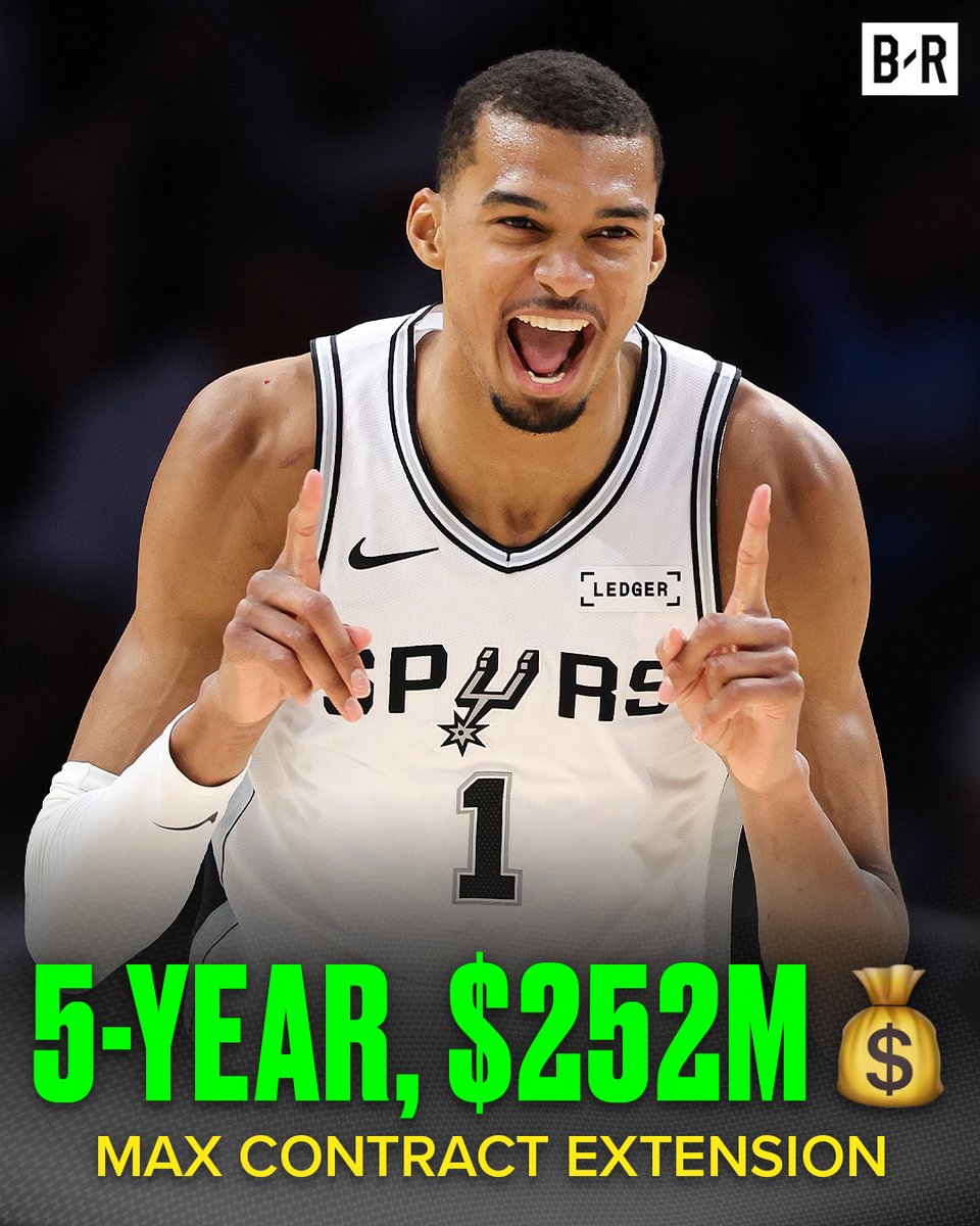BleacherReport's tweet photo. Victor Wembanyama signs a 5-year, $252M max rookie-scale extension with the Spurs, per @ShamsCharania 💰💰💰

Wemby decided to take a 25% max instead of the 30% supermax escalators to $303M https://t.co/SgBb4yu9ao