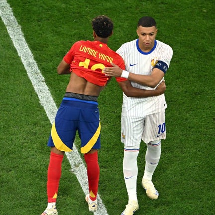 goalsside's tweet photo. 🚨🚨🎙️| Lamine Yamal: 

"Since the start of the World Cup, everyone has been waiting for this match. As for me, we are the 𝐓𝐖𝐎 𝐁𝐄𝐒𝐓 𝐓𝐄𝐀𝐌𝐒 in the tournament." https://t.co/tN9eSMyOsk