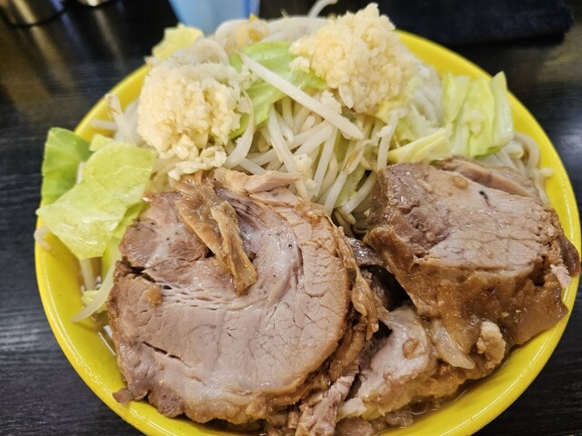 L7yGc's tweet photo. 吉田仁人とラーメンイエロー🍜（新潟市）
#吉田仁人
#ラーメン
#イエロー https://t.co/2zVlwODiwc