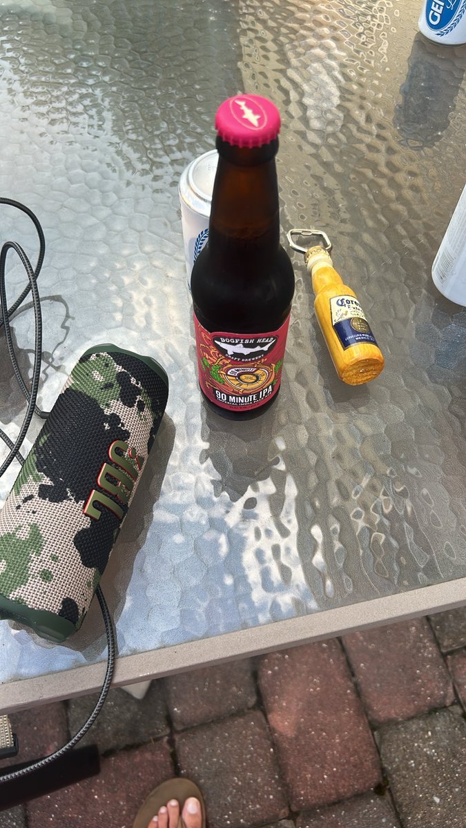 Drinksonstuff's tweet photo. 9% doggy #motherfuckerjones #sheepdetectives #mooo https://t.co/QcKlD2bmAV