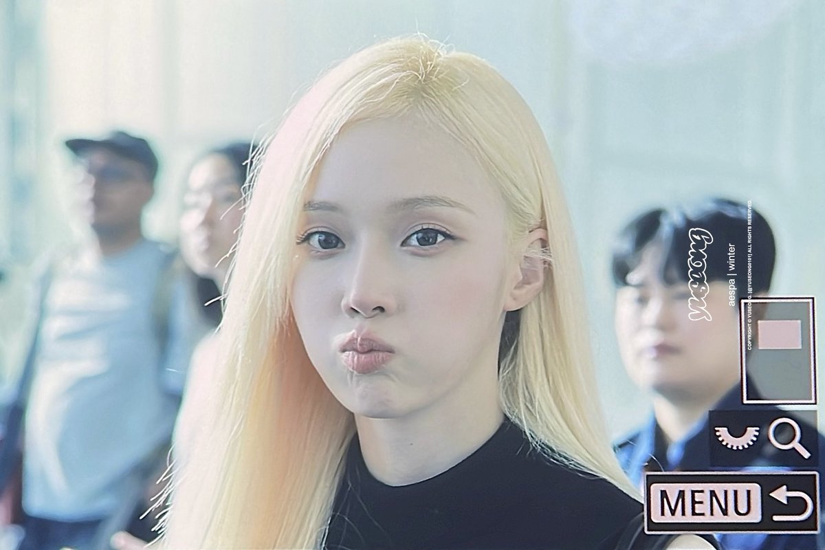 yuseong0101's tweet photo. 😙😙😙 #aespa #에스파 #WINTER #윈터 https://t.co/DdZAcXQrsi