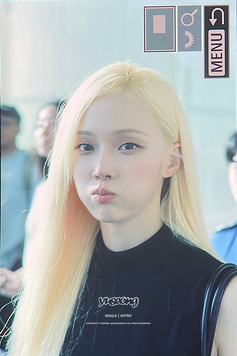 yuseong0101's tweet photo. 😙😙😙 #aespa #에스파 #WINTER #윈터 https://t.co/DdZAcXQrsi