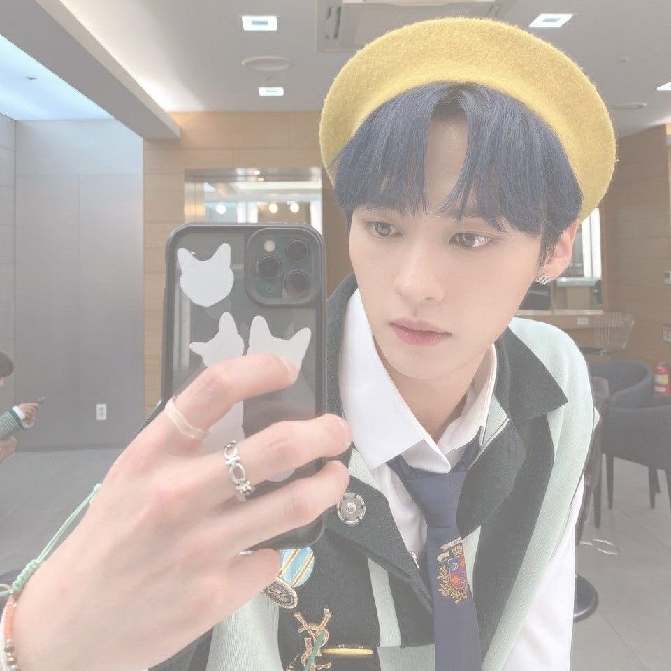 val lvs lino ! VA A VER A SKZ Y A BTS 🇦🇷 tweet media