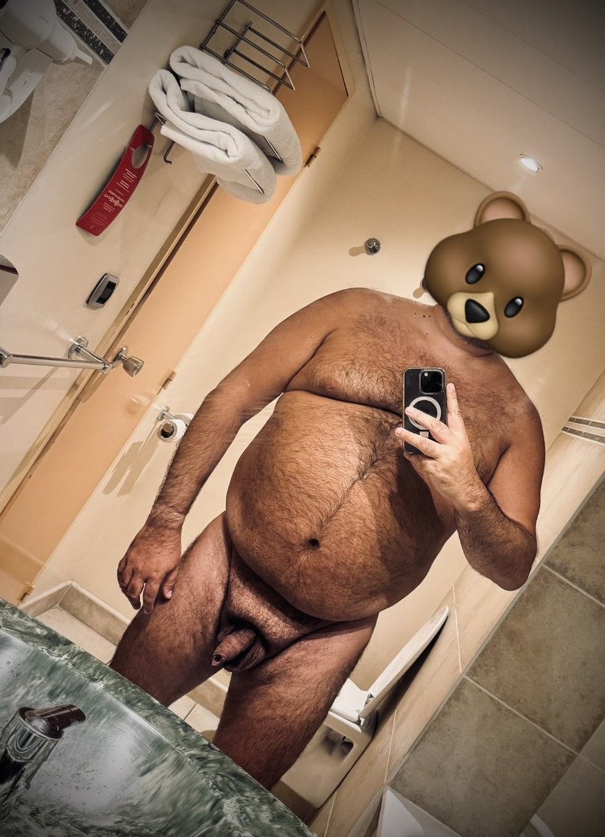 supr_bear's tweet photo. Bear face, bear chest, bear belly, bear dick https://t.co/pr0nDG5QHS