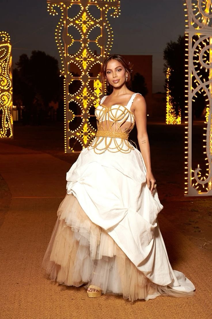 anitterblink's tweet photo. 🚨 Anitta Deve Comparecer na semana de Alta moda da Dolce gabbana 👀👑🔥 https://t.co/h9viA9bjAA