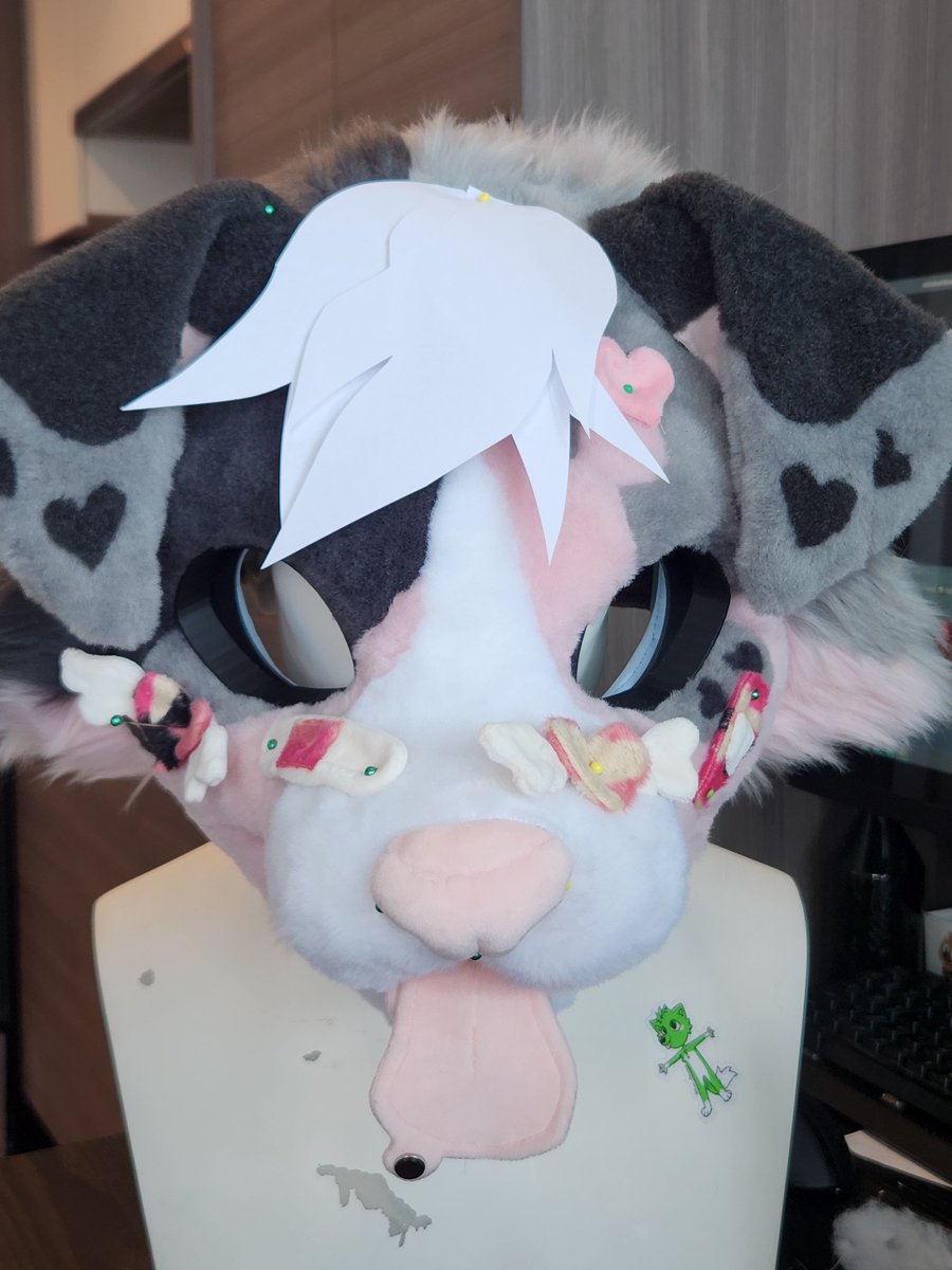 Fever_dreamless's tweet photo. She's coming along 🐶🌸

#fursuit #furry #fursuitmaker https://t.co/hvus3K7qLe