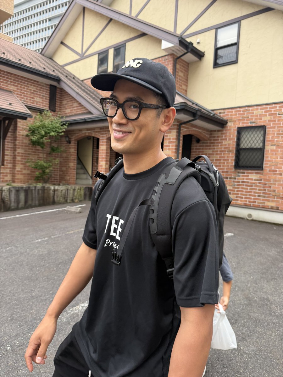 VmwjFSxauTYE7Si's tweet photo. 今朝は7時守山駅でTEEさん主催回🗑️
今日の守山駅はゴミが少なかったけどタバコは多め🚬😡
Picking up trash is the real flex.
〜ゴミ拾いはイケてる〜
#TEEPLACE
#TEEproject
#田原隆徳 https://t.co/M6g3YKzBmd