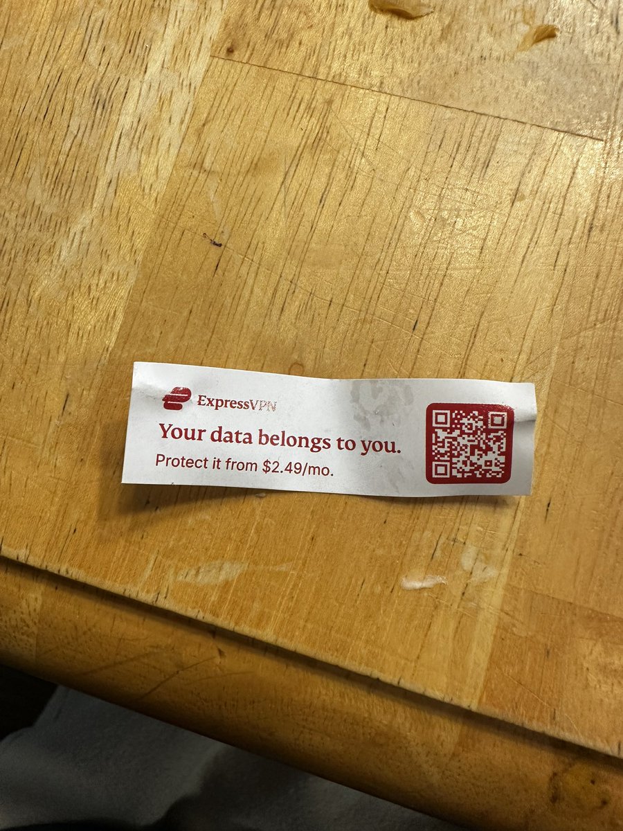 herosnvrdie69's tweet photo. You can’t even avoid ads in your Chinese take out now. I just wanted a fortune man. https://t.co/A0Rjk49gi9