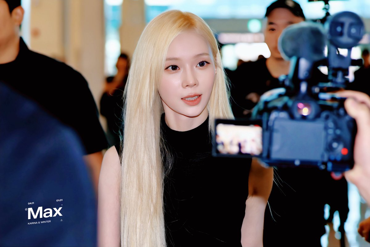 WINTERMAXX_'s tweet photo. 260711  ICN✈️

#aespa #æspa #에스파 #エスパ #ウィンター #WINTER #민정 #金旼炡 #윈터 #冬子 https://t.co/vcqMzHtxRJ