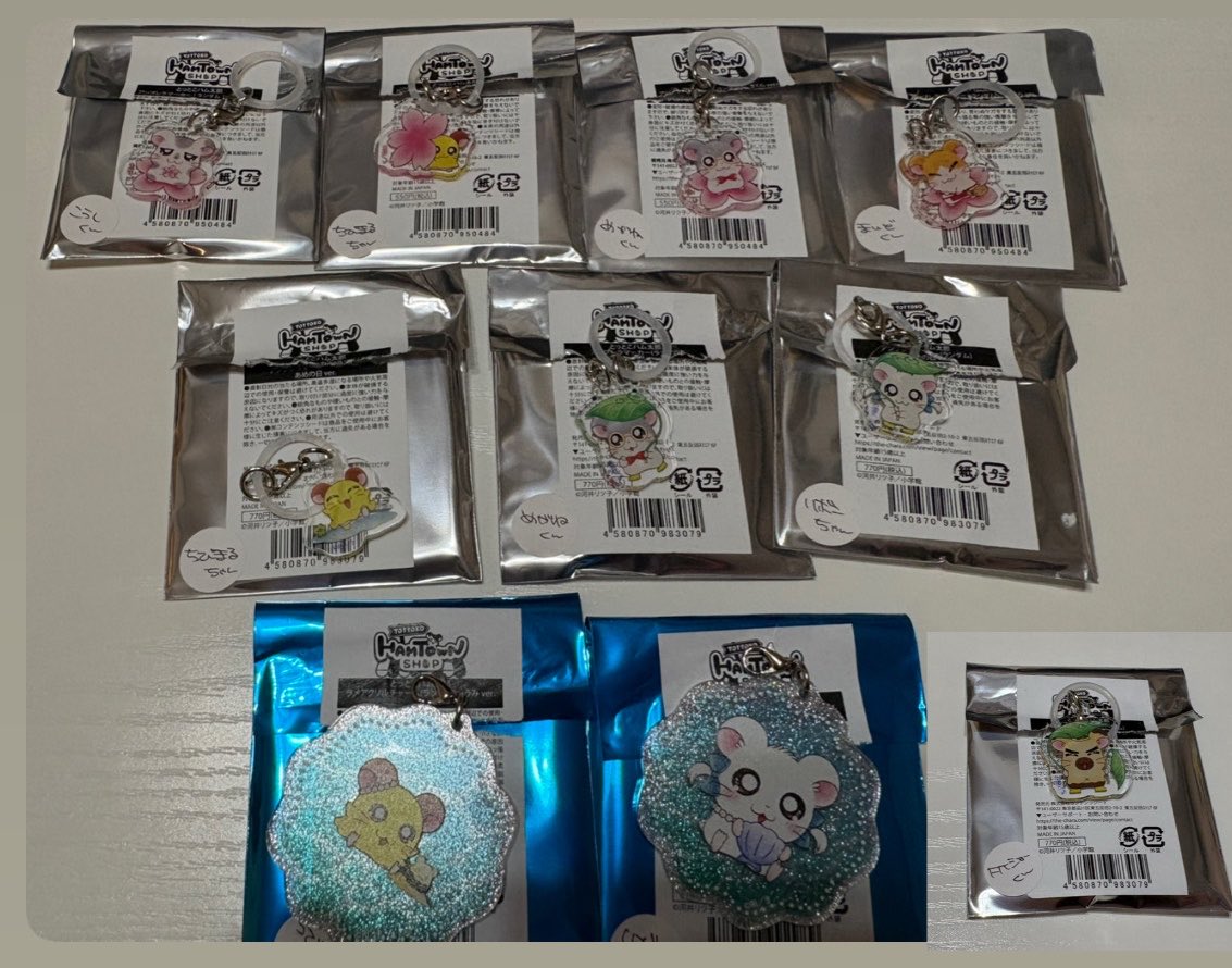 sanchamame's tweet photo. ハム太郎 交換
ハムタウンショップ

アンブレラマーカー
ラメアクリルチャーム

譲)こうしくん/ちびまるちゃん/めがねくん/まいどくん/リボンちゃん/タイショーくん
求)あめの日▶︎パンダくん＞のっぽくん/かぶるくん
アクリルチャーム▶︎パンダくん(最求)

郵送希望 https://t.co/LIVatqcTVo