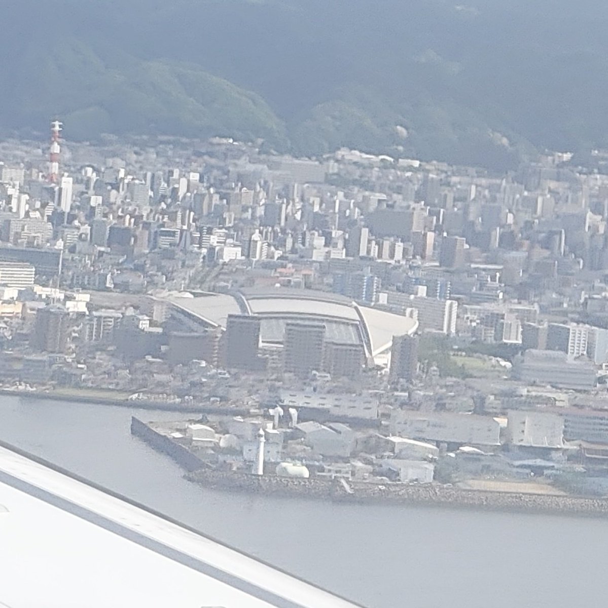 star___1326's tweet photo. 飛行機からノエビアスタジアム見えた！楽しみ🤟 https://t.co/hsnmIT7dxi