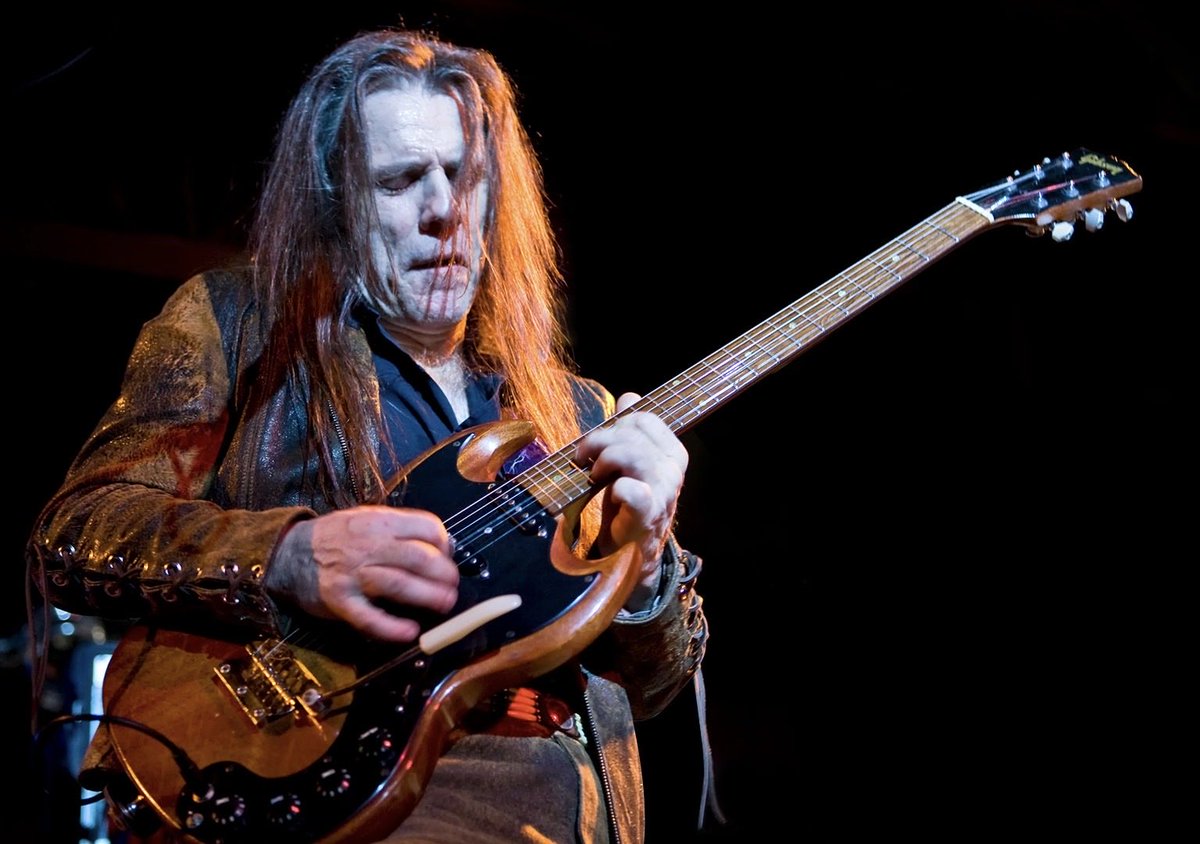 AtomicFreakBand's tweet photo. @rocknrollofall Frank Marino https://t.co/FJlma7Ylai