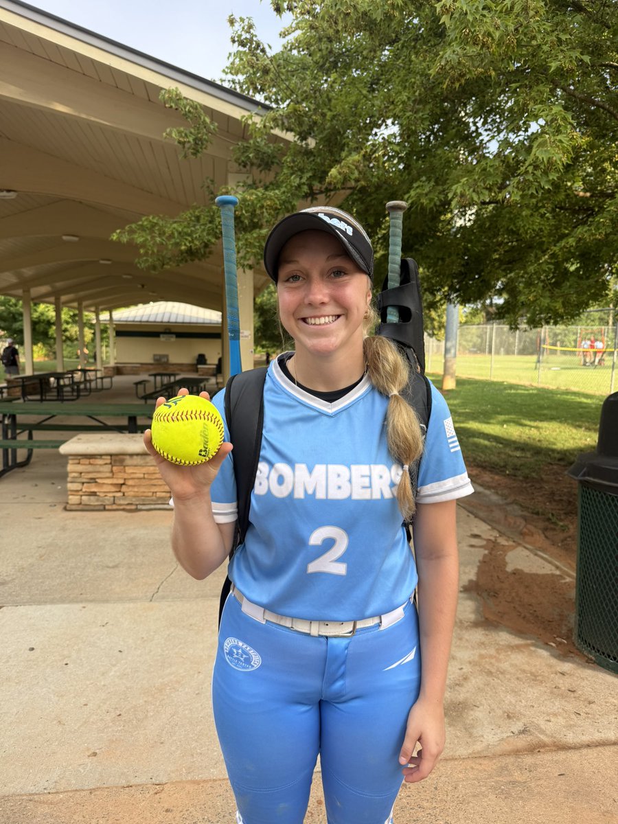 Bombers2010J's tweet photo. Bombs away #2 let’s go!! @kayleegraff2028 

2-2 with a bomb and a double, have yourself a day! ✨

#classof2028 #class2029 https://t.co/dmfvmeJr0i