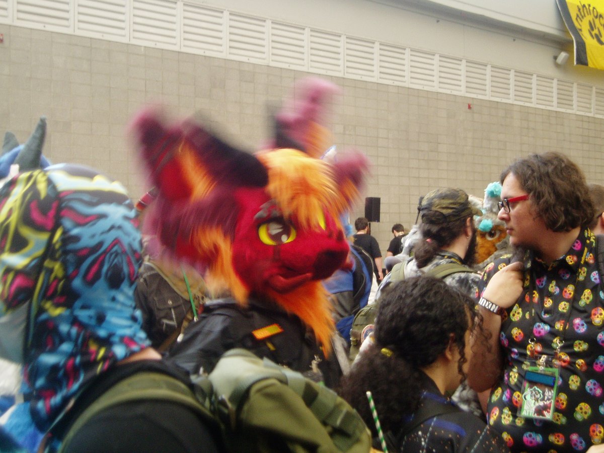 _itsARman_'s tweet photo. The Stylus 300's shutter speed is so slow, even in well lit areas such as this. At least it allows me to take neat photos such as this!
#Anthrocon2026 #AC26 https://t.co/nxCq6BA9lN