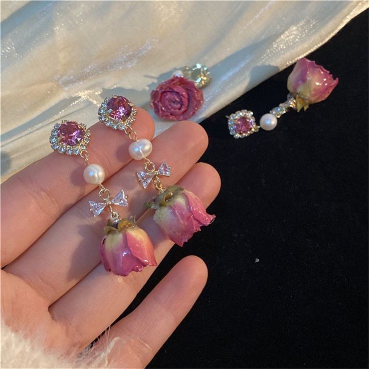 Vibranica's tweet photo. flower earrings https://t.co/uZVMSIu28d
