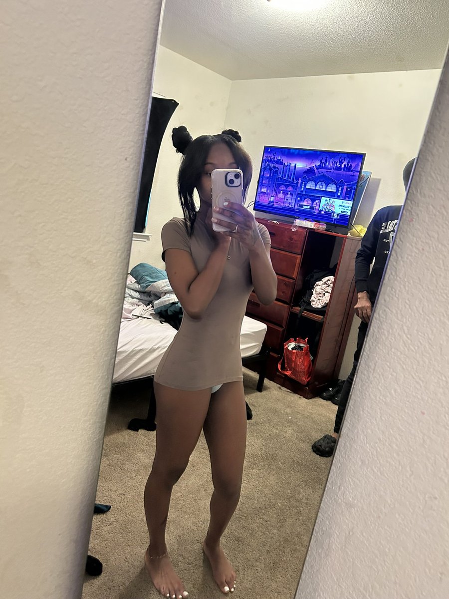 petitenpretty02's tweet photo. sum petite shi😆 https://t.co/2juzZEKA7x