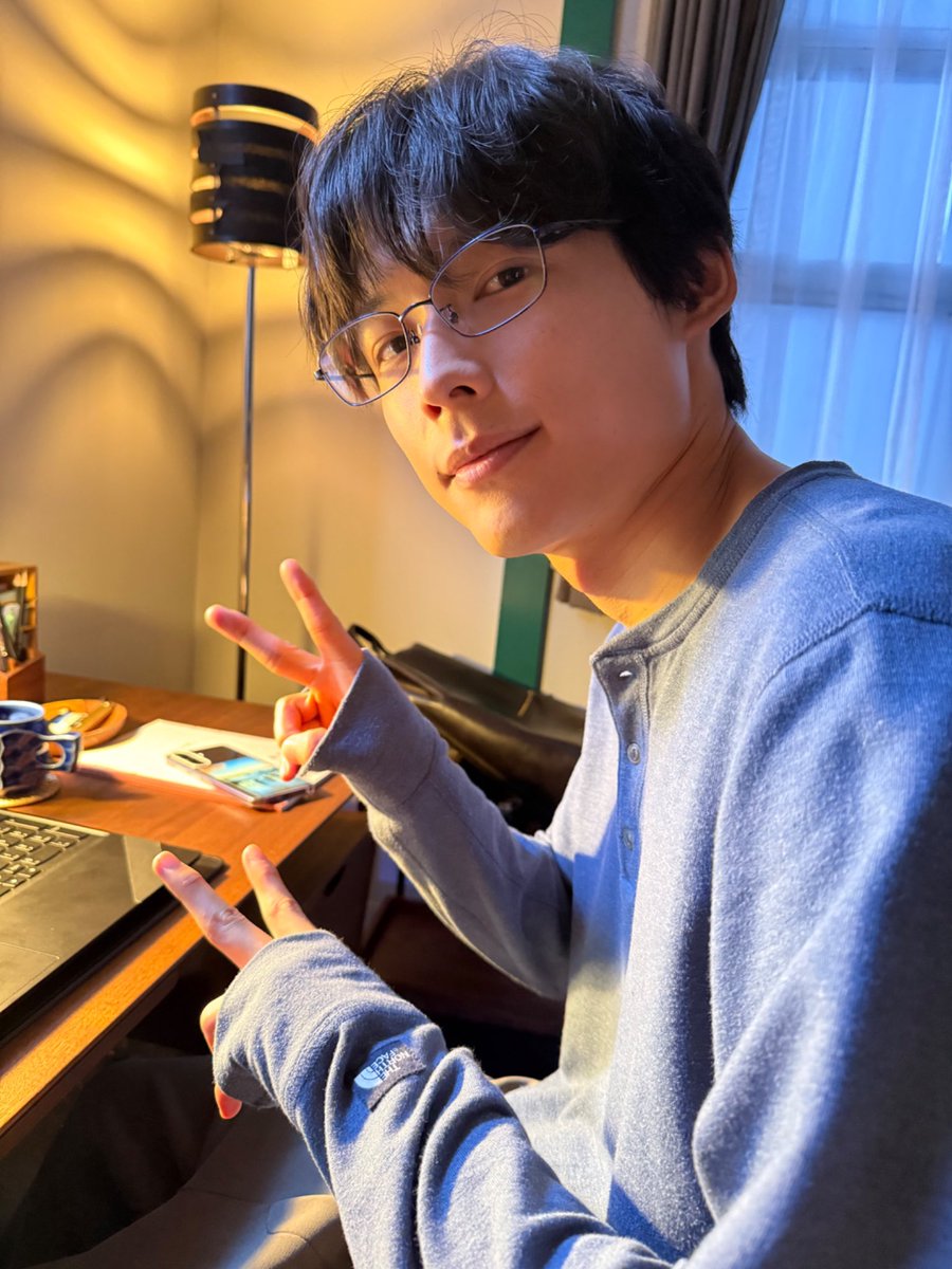 mtmr_st0618's tweet photo. 私の推しはやっぱり顔がいい‼️😻
メガネもピースも良い‼️‼️ https://t.co/D51m6kA9Fq