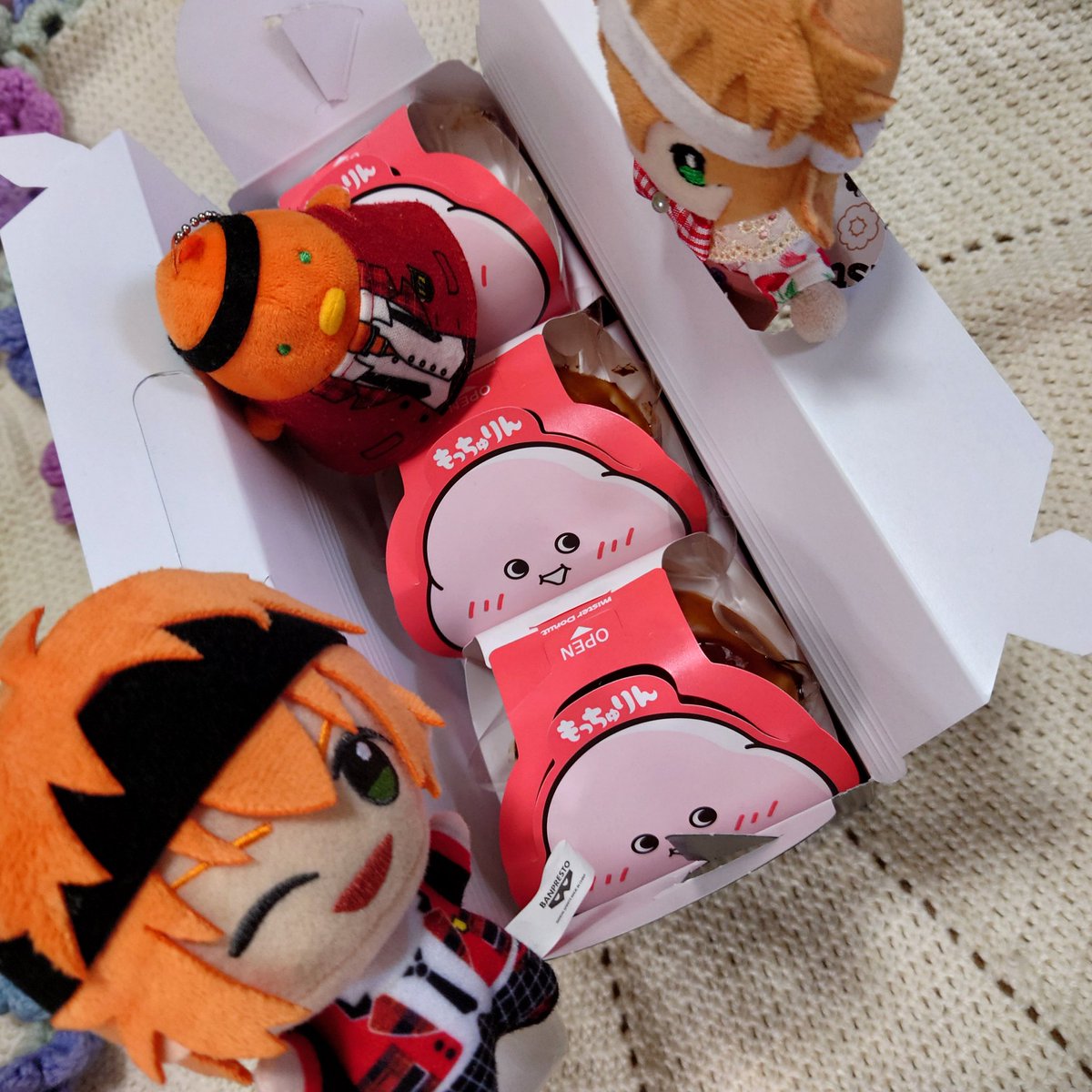 kiks__48's tweet photo. 春名さんたちにはね、お見せしないとね……🍩 https://t.co/ukGqxNZ7o5