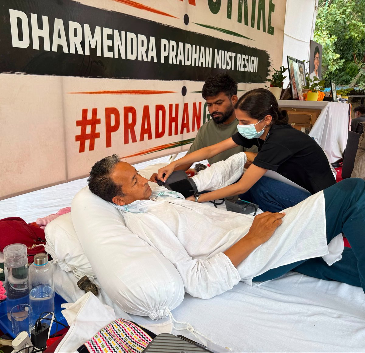 abhijeet_dipke's tweet photo. Day 14 of @Wangchuk66’s hunger strike: https://t.co/Lp09Xbyfe3